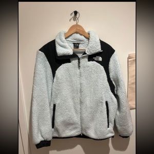 North face women’s light blue fuzzy medium fleece jacket. Super warm/comfortable